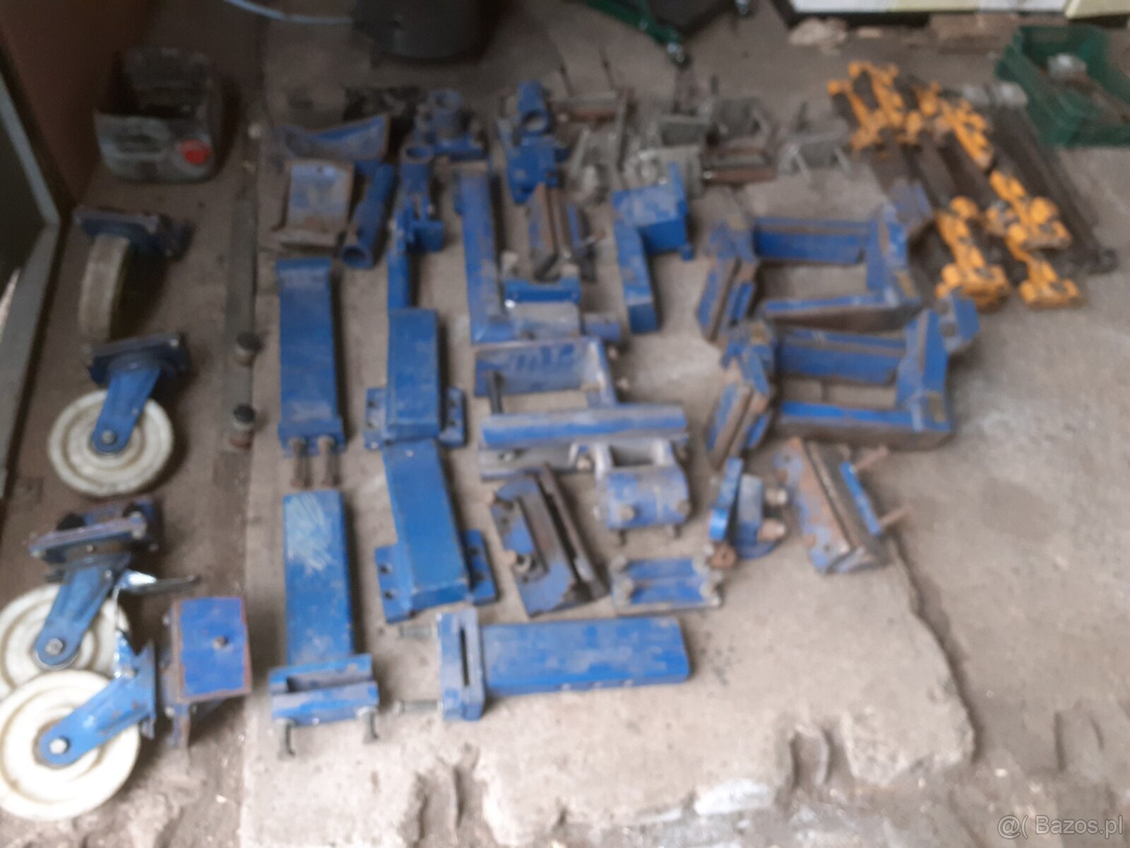 Sprzedam stół do prostowania samochodów. - 2