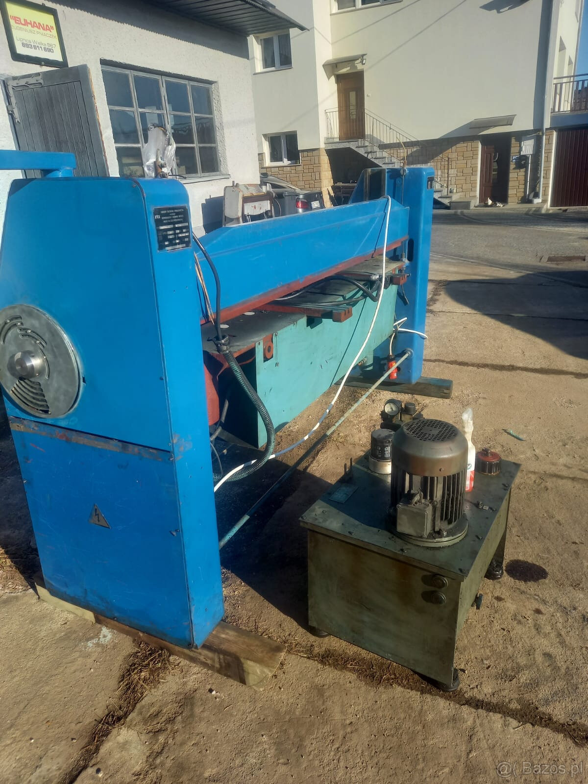 zaginarkę elektromechaniczną do blachy typu XONM 2000-2B - 2