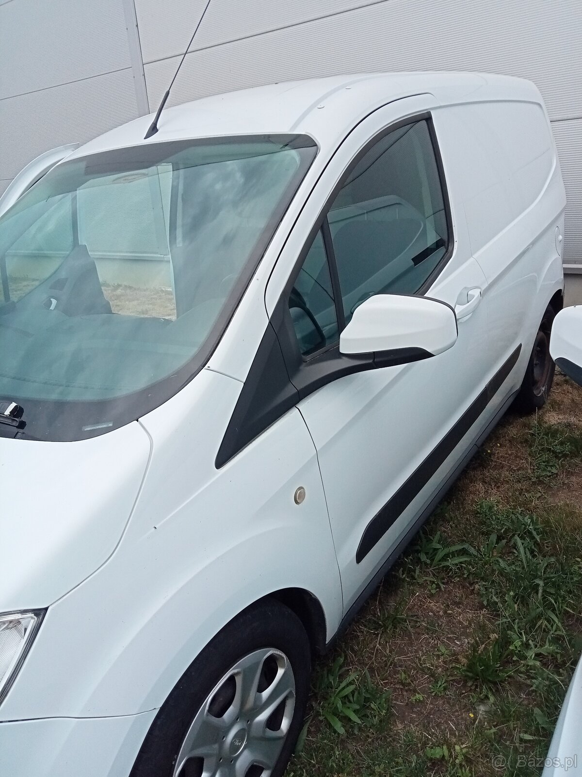 Ford Transit Courier - 2