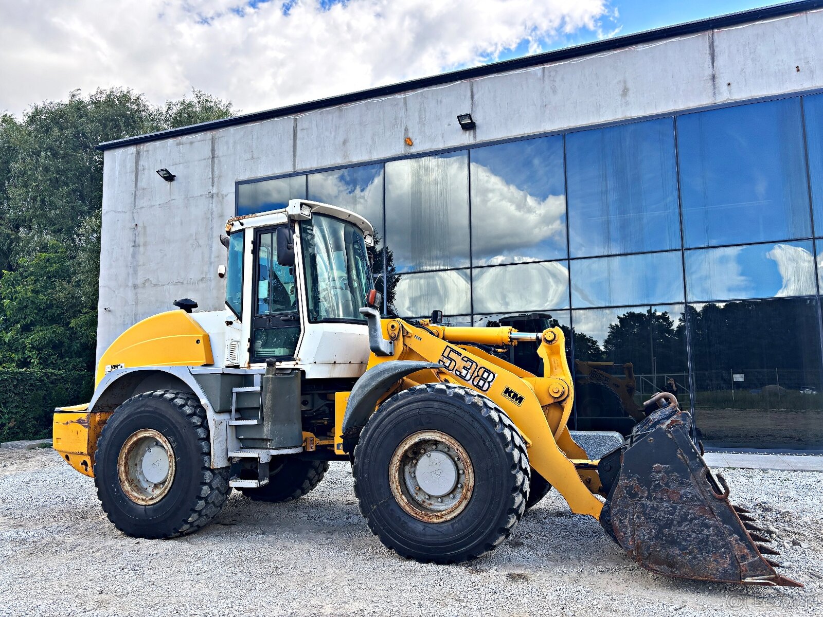 Liebherr L538 ŁADOWARKA KOŁOWA 2003R | VOLVO L90H, VOLVO L90 - 2