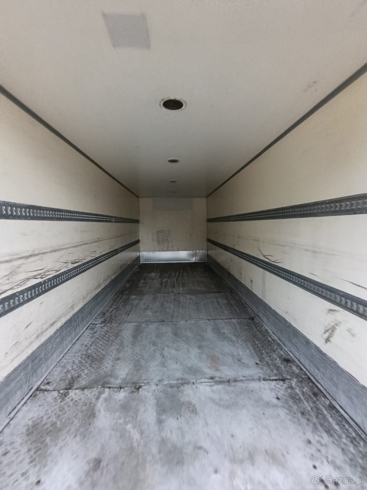 Kontener magazynowy / Kontener Izoterma / Zabudowa Chłodnicz - 2