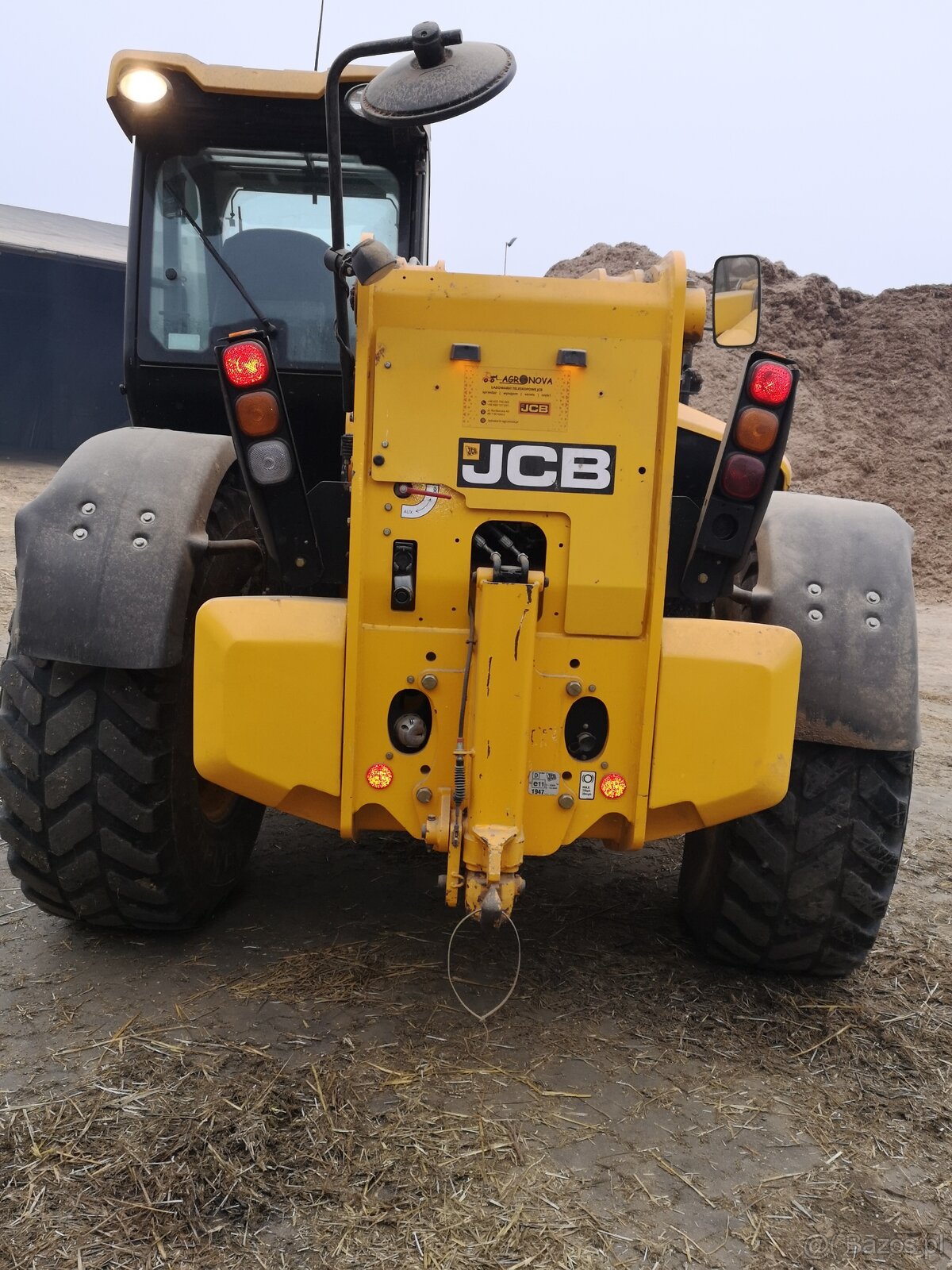 JCB 560 - 80 AgriSuper - 2