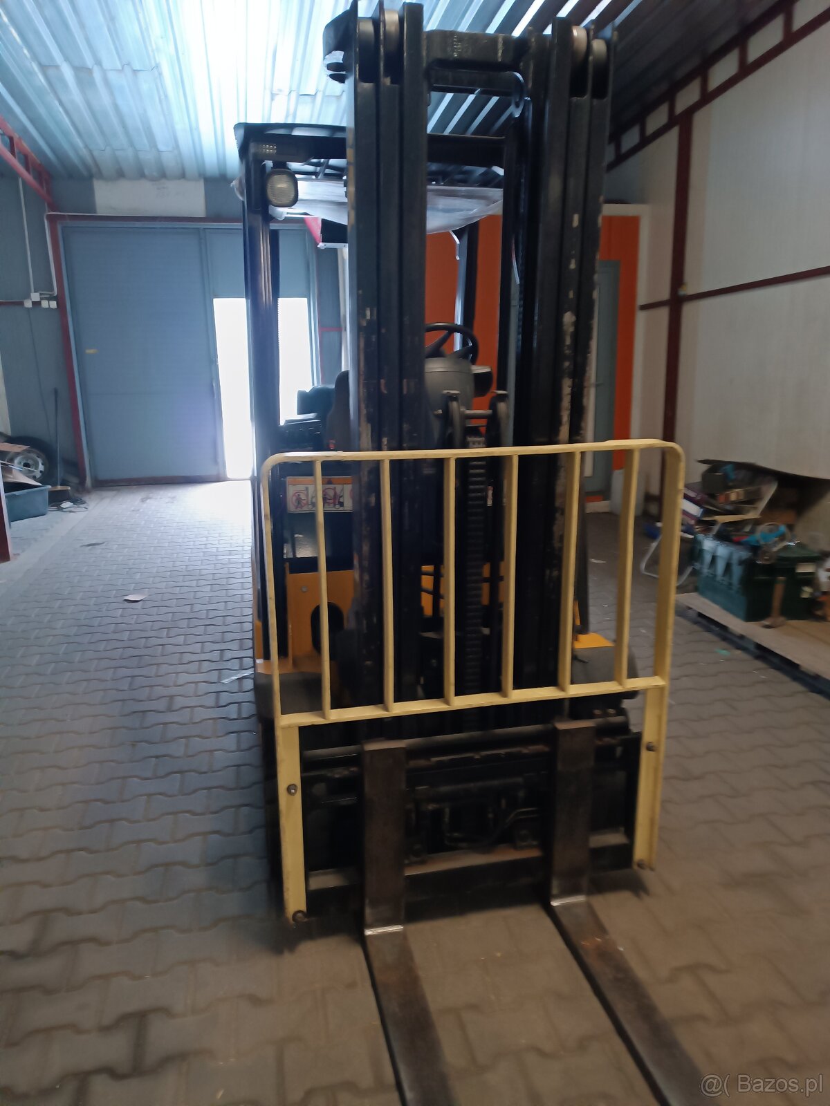 Wózek widłowy Yale - 2