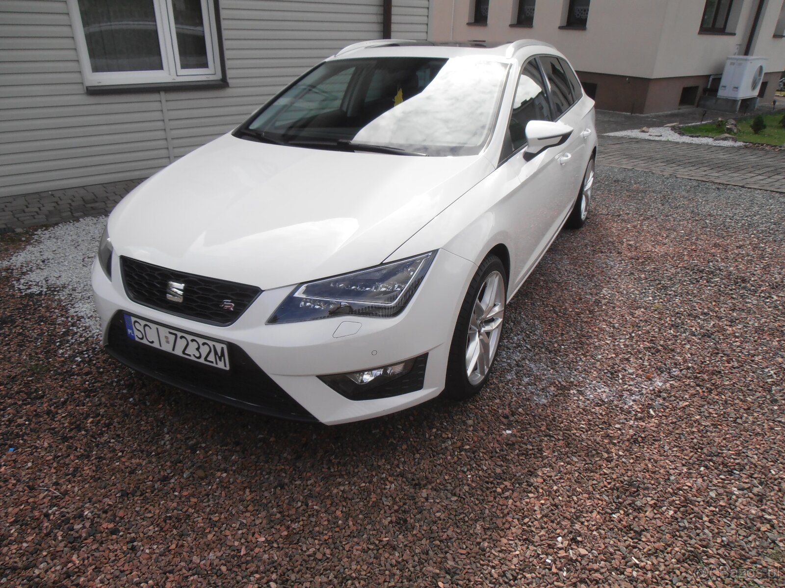 Leon III 1.4 FR PANORAMA NAVI LED - 2