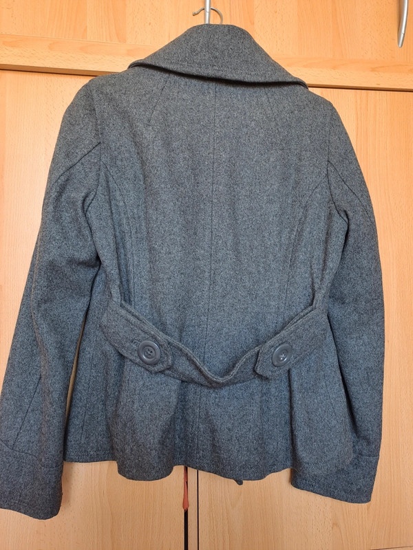 Popielata kurtka wełniana firmy HM. - 2