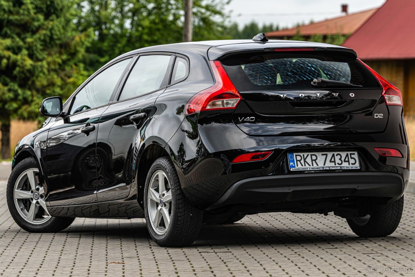 VOLVO V40 - 2