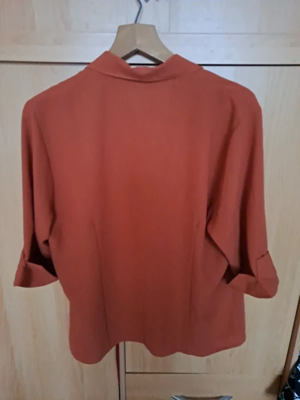 Śliczna bluzka rozmiar 42 - 2