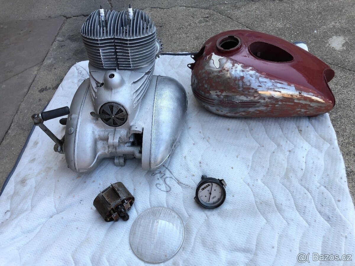 Jawa 250 Pérák FJ (1947) z oryginalnym dowodem + zestaw Ogar - 2