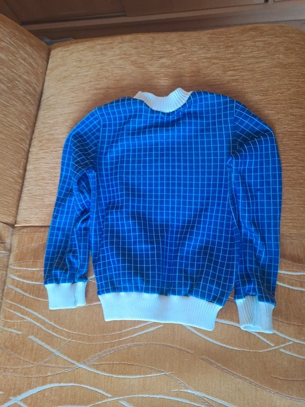 Śliczna bluzka na dziecko od 4 do 6 lat - 2