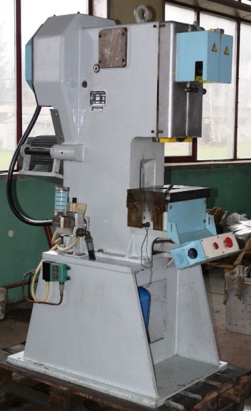 Prasa mimośrodowa LEV 10 - 2