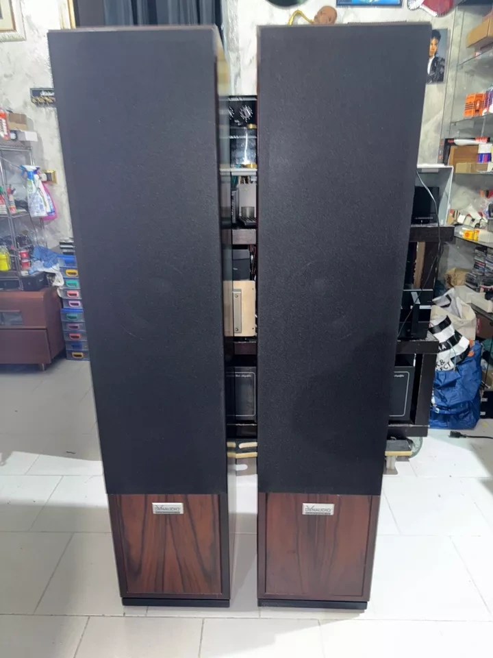 DYNAUDIO CONTOUR IV ( Price : 1600 EUR ) - 2