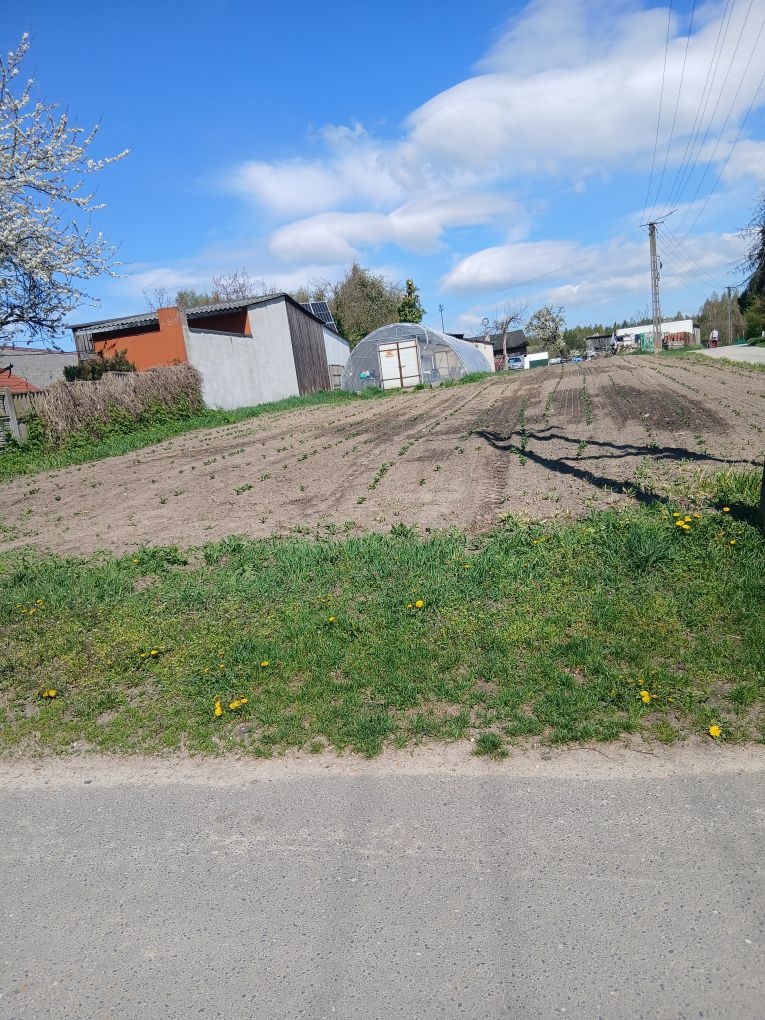 Sprzedam Działkę - 2