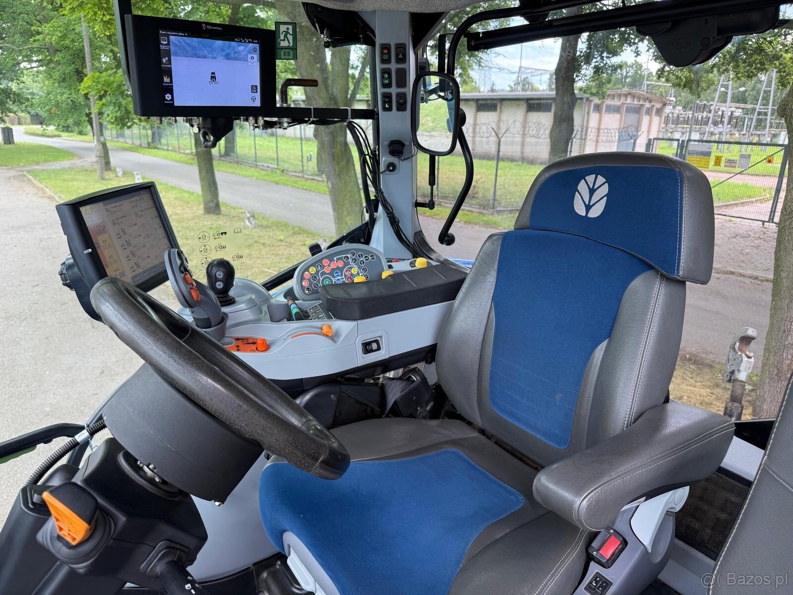 Ciągnik Rolniczy New Holland T7.270 AutoCommand rok pr 2019 - 2