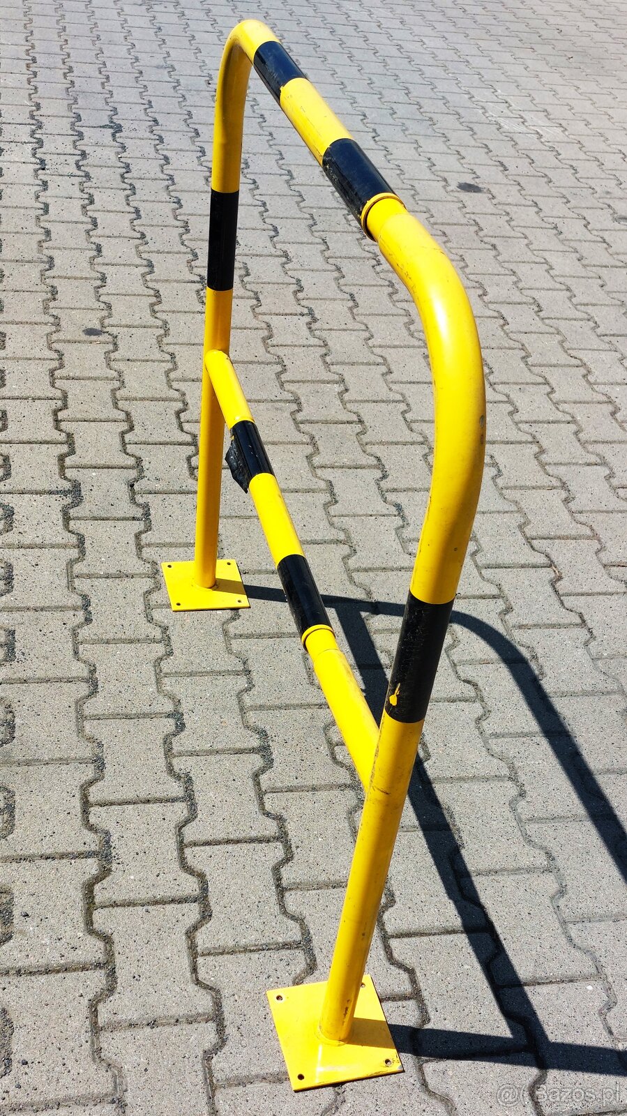 Barierki stalowe ochronne żółto-czarne - 2