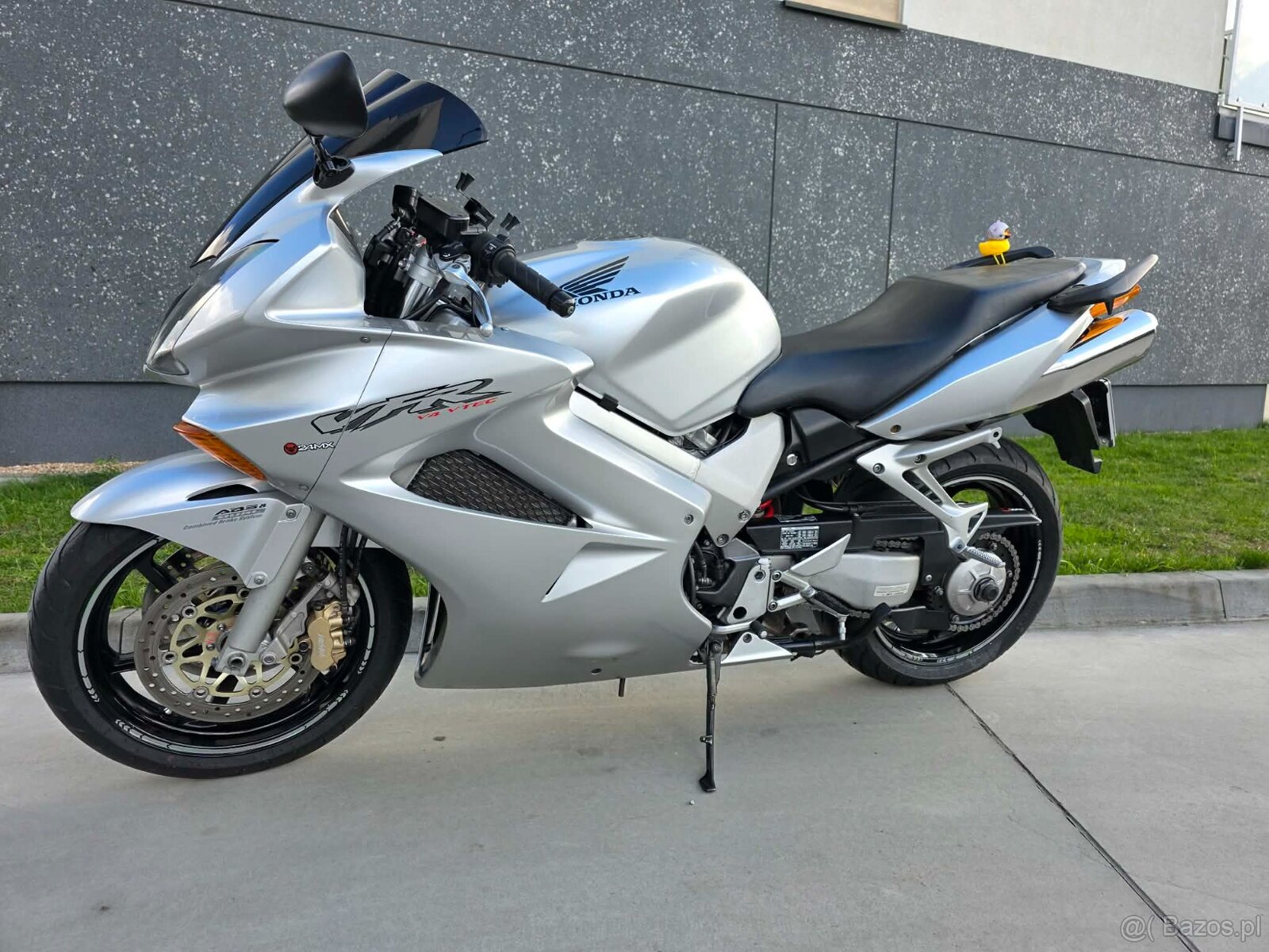 Honda VFR800 VTEC - 2