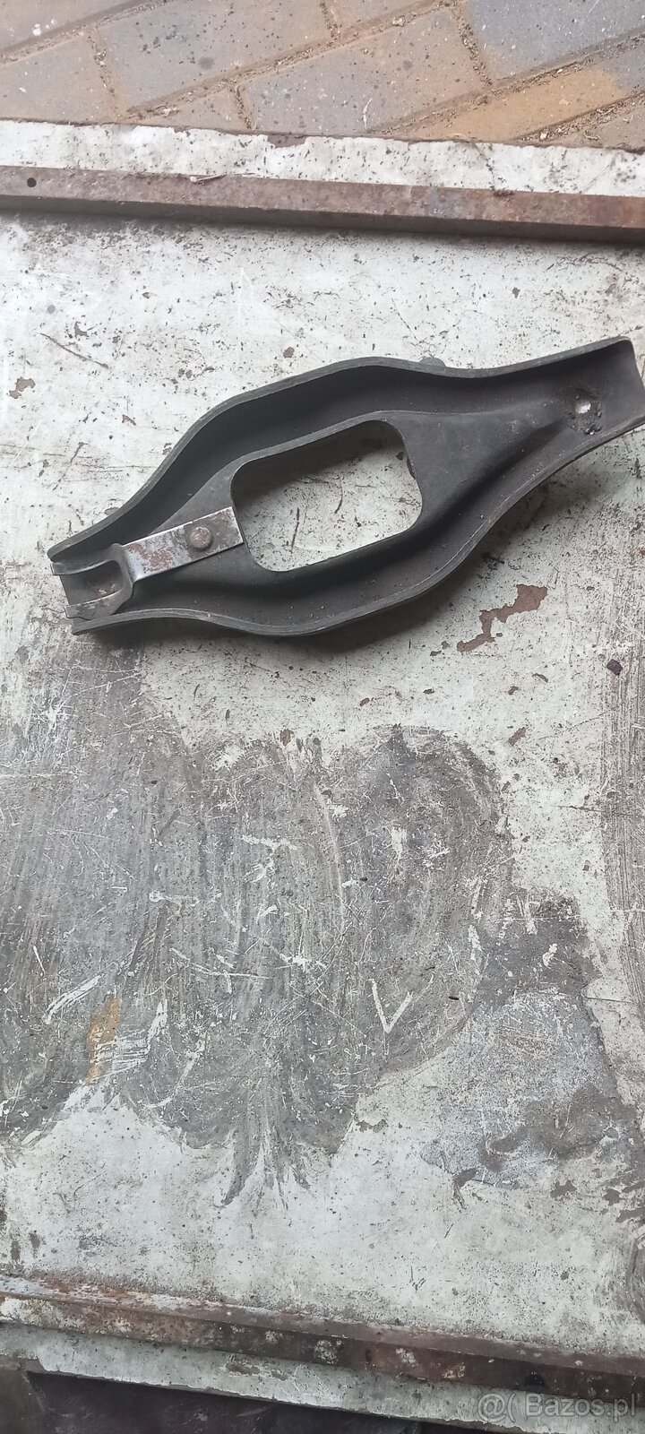 Łapa sprzęgła Mercedes w 190 e 2,0 benzyna - 2