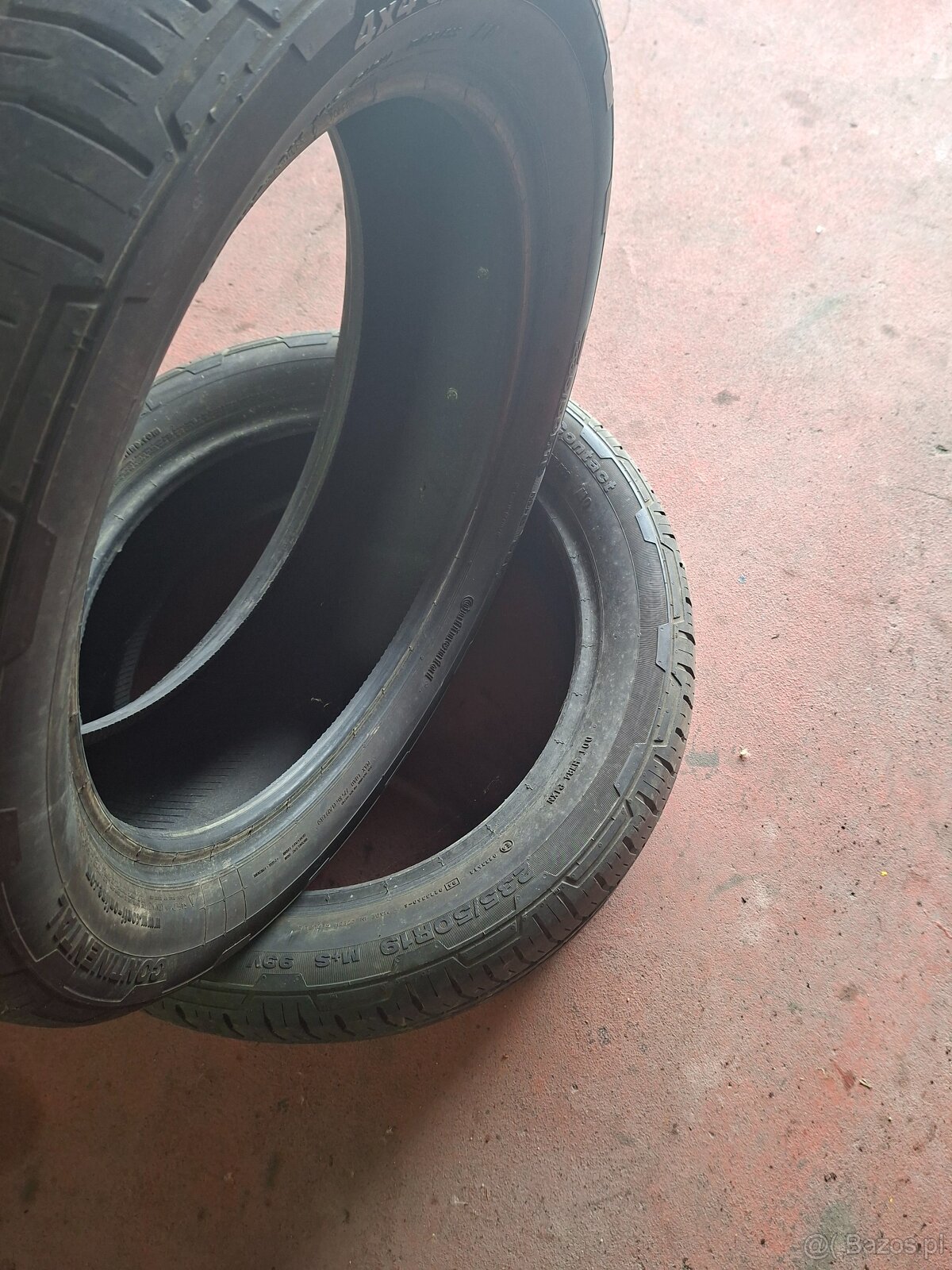 sprzedam opony 235/50/r19 continetal contakt 4x4 bieżnik ok - 2