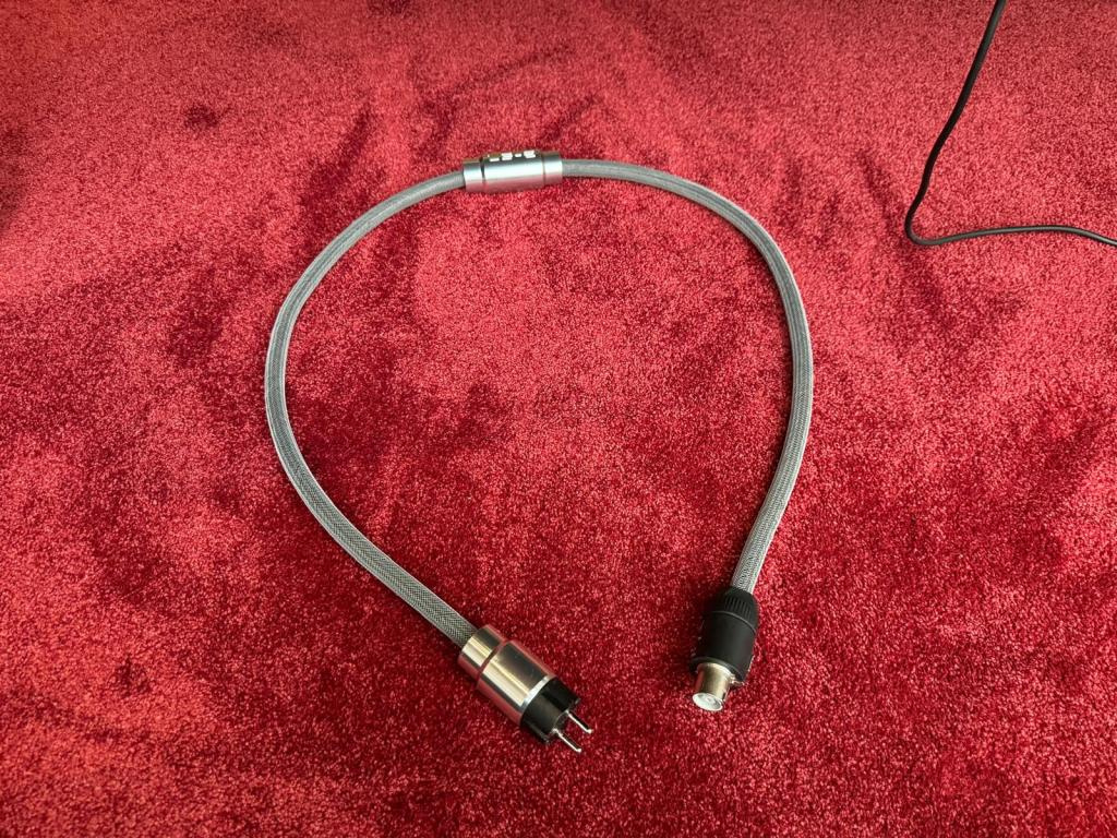 GigaWatt PC-4 Evo silver + LS-2 power cord - 2