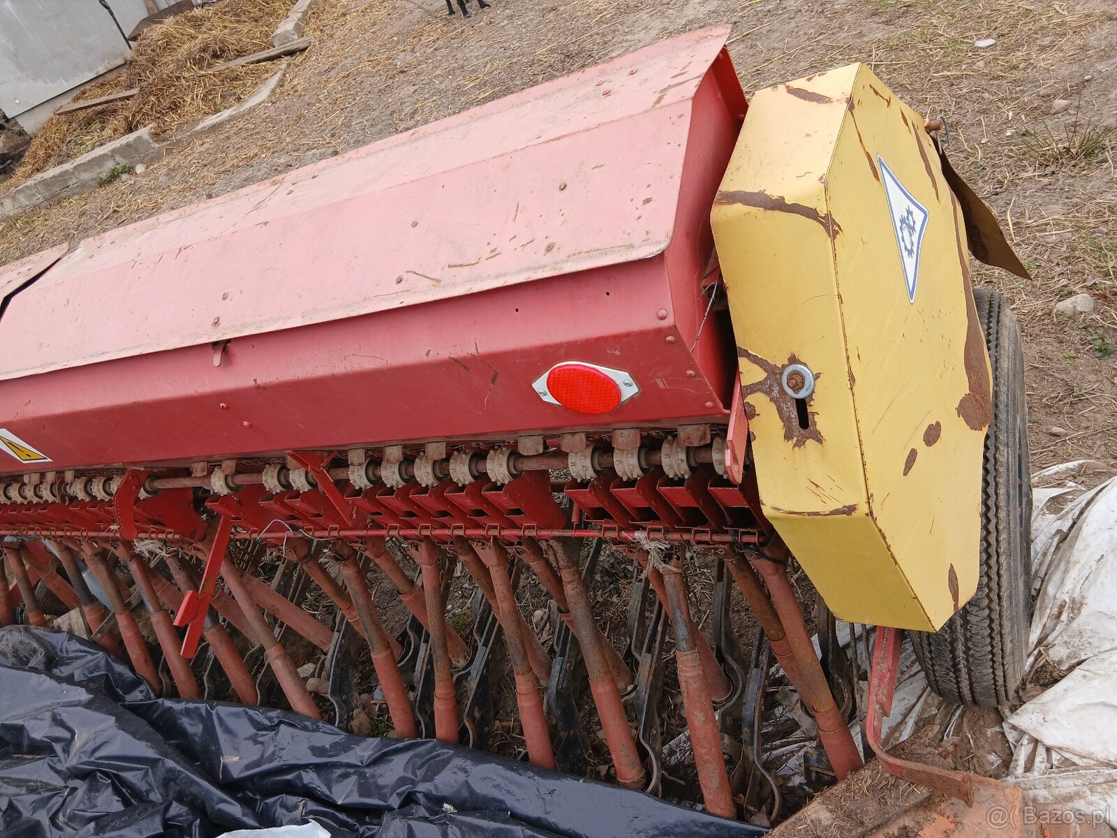 Sprzedam siewnik i kombajn - 2