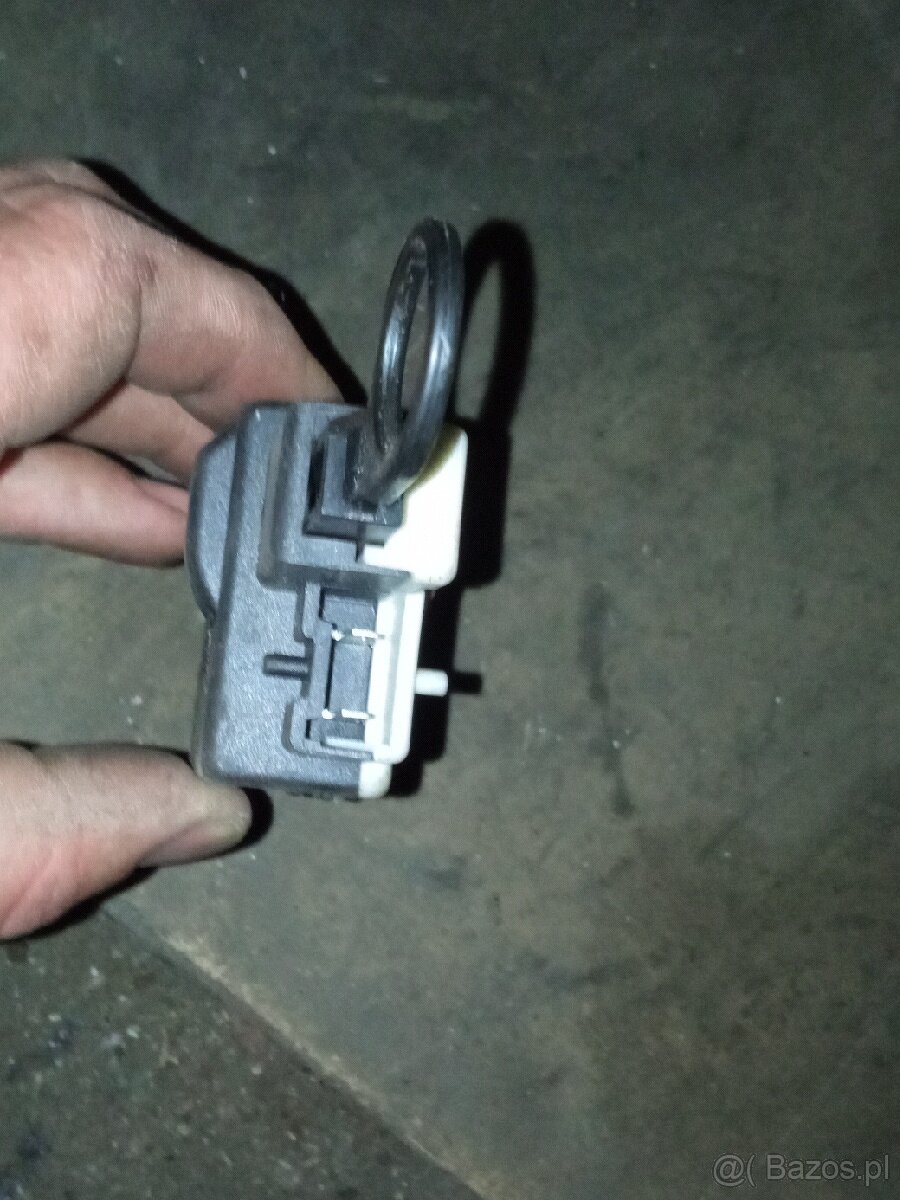Silniczek blokady paliwa renault laguna ll kombi - 2