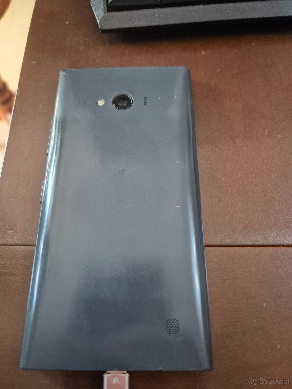 Sprzedam telefon komórkowy NOKIA Lumia 735 - 2