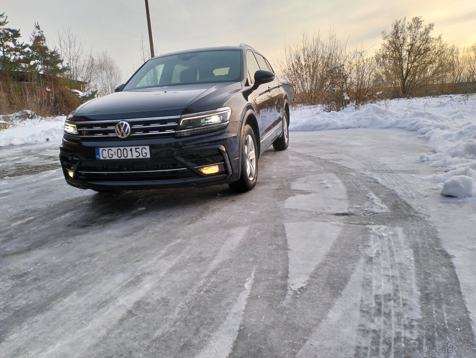 Volkswagen Tiguan and Spice r line 4motion - 2