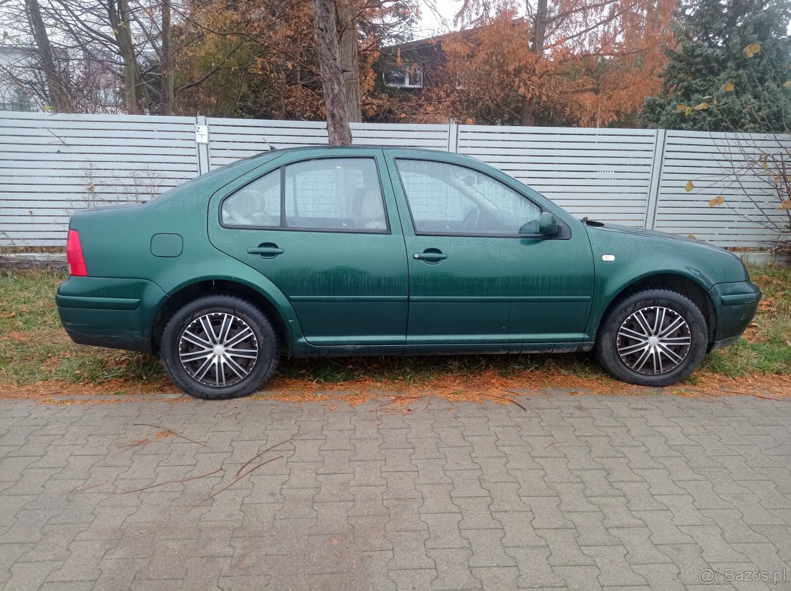 Sprzedam VW Bora prod. 1999, 1.6 B , opony zima plus lato - 2