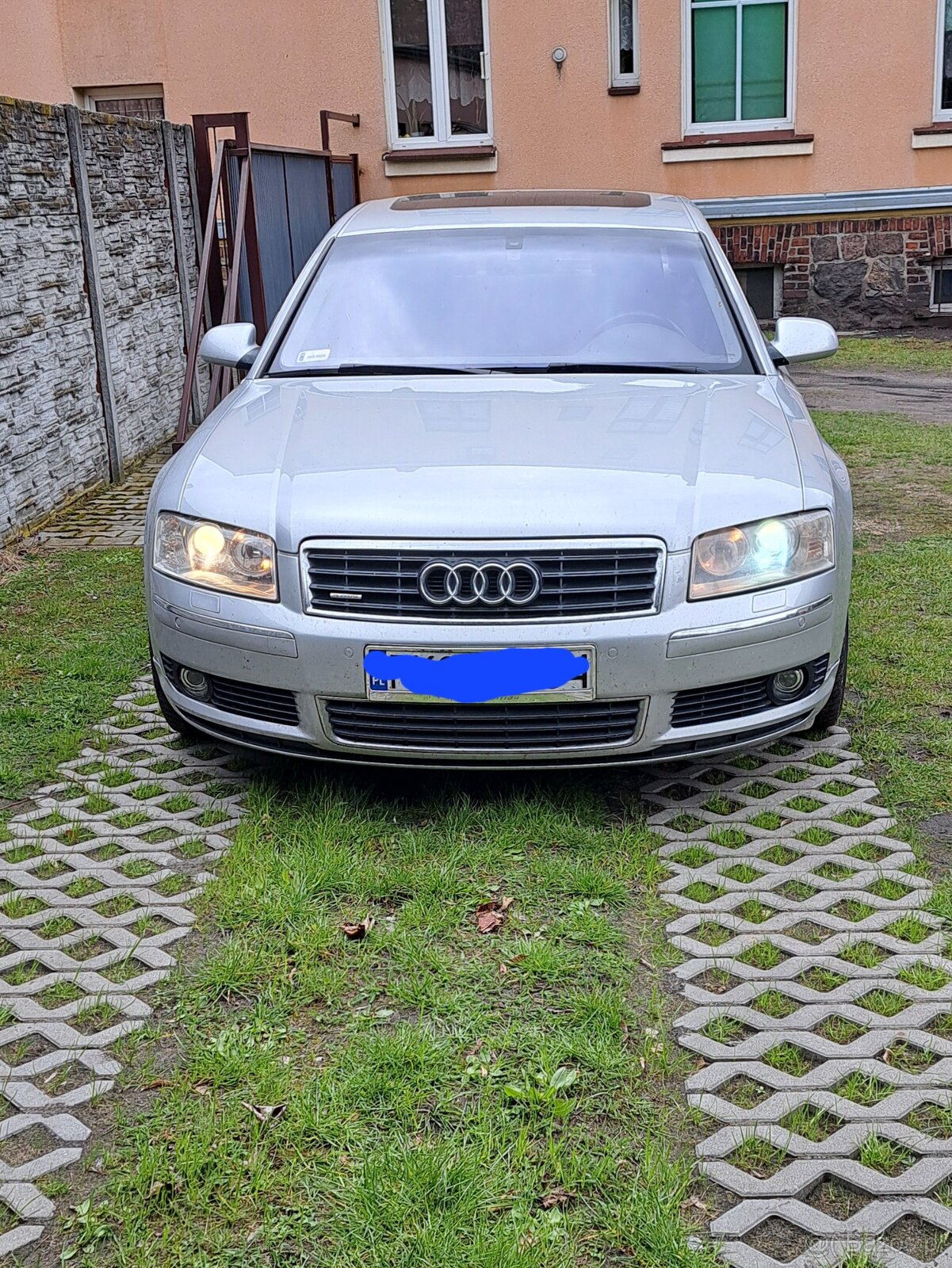 Sprzedam Audi A8 - 2