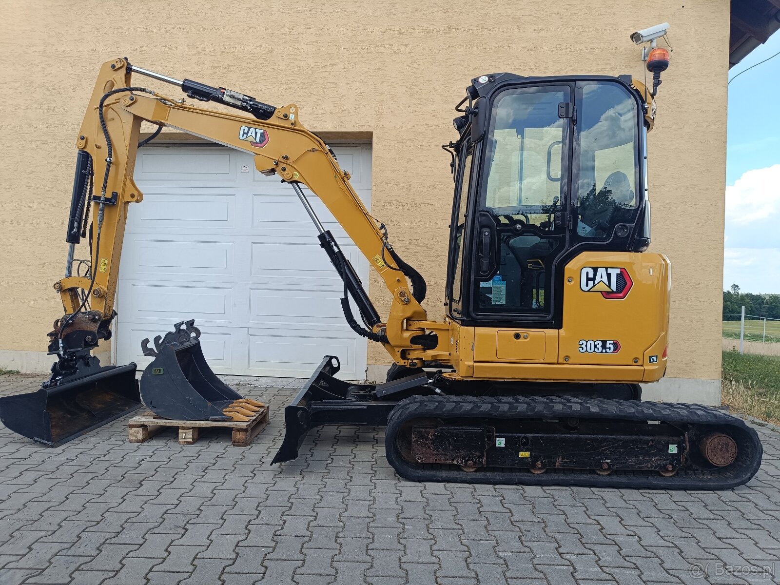 Minikoparka CAT 303.5 CR 07A - rok 2022 - klimatyzacja - 2