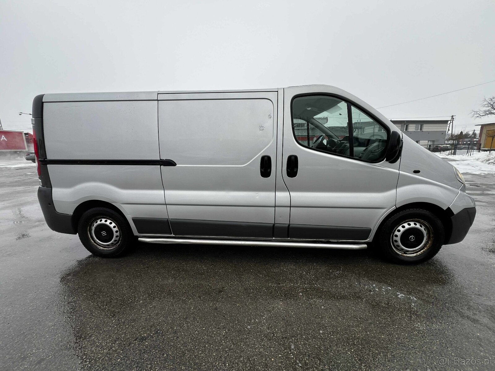 Opel Vivaro 2.5 CDTI L2H1 - 2