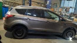 Sprzedam samochód Ford Kuga 1.5 benzyna z 2019 roku - 2