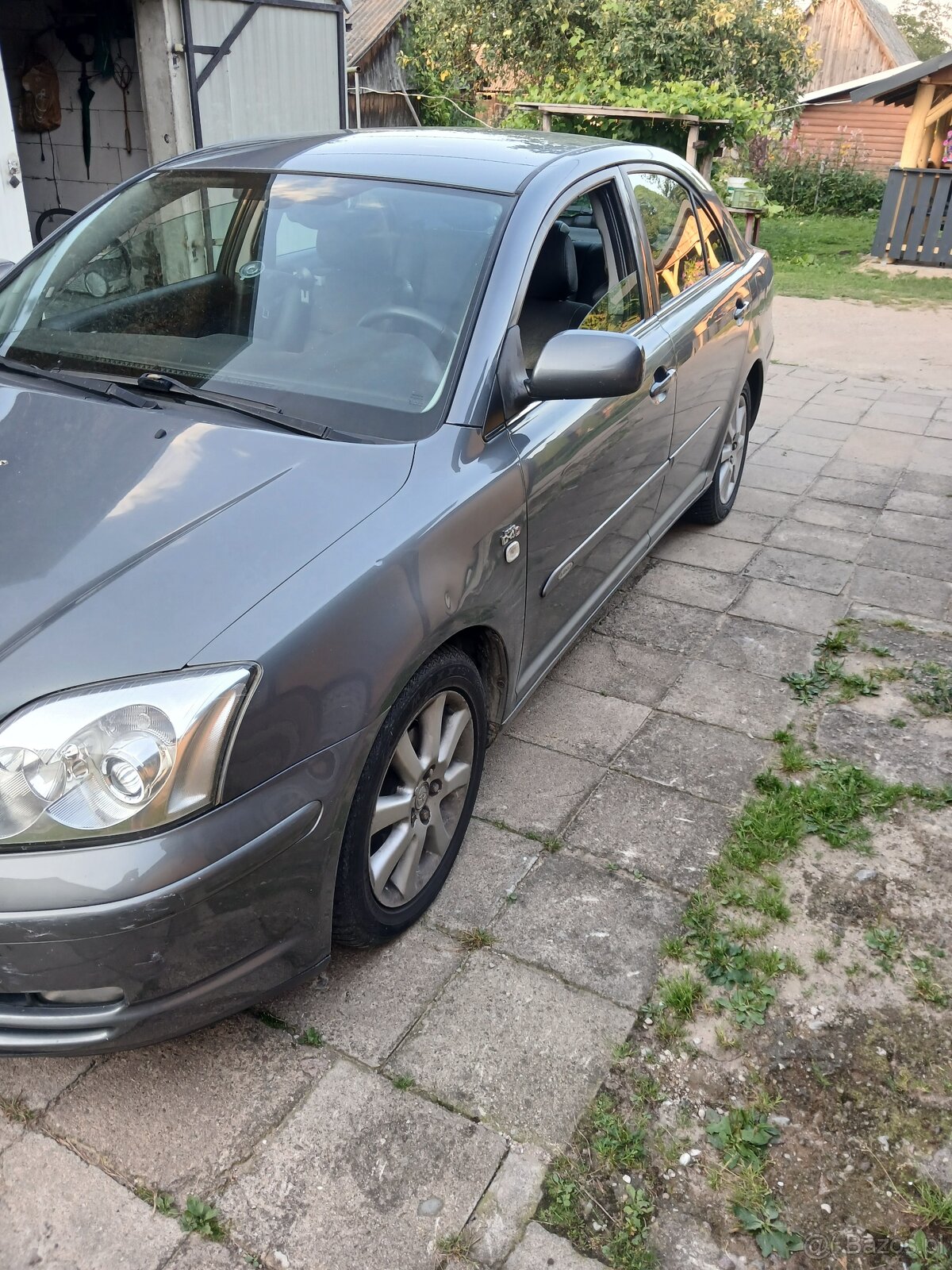 Sprzedam toyota Avensis 2.0 d4d - 2