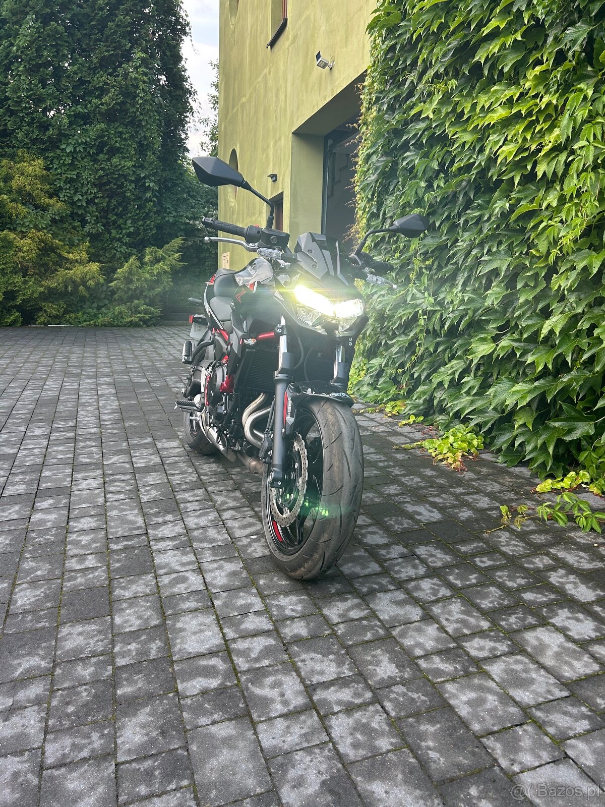 Kawasaki z 650 - 2