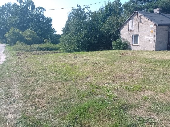 Sprzedam działkę 1700 m² z budynkiem (27 m²) – Żurawin, gmin - 2