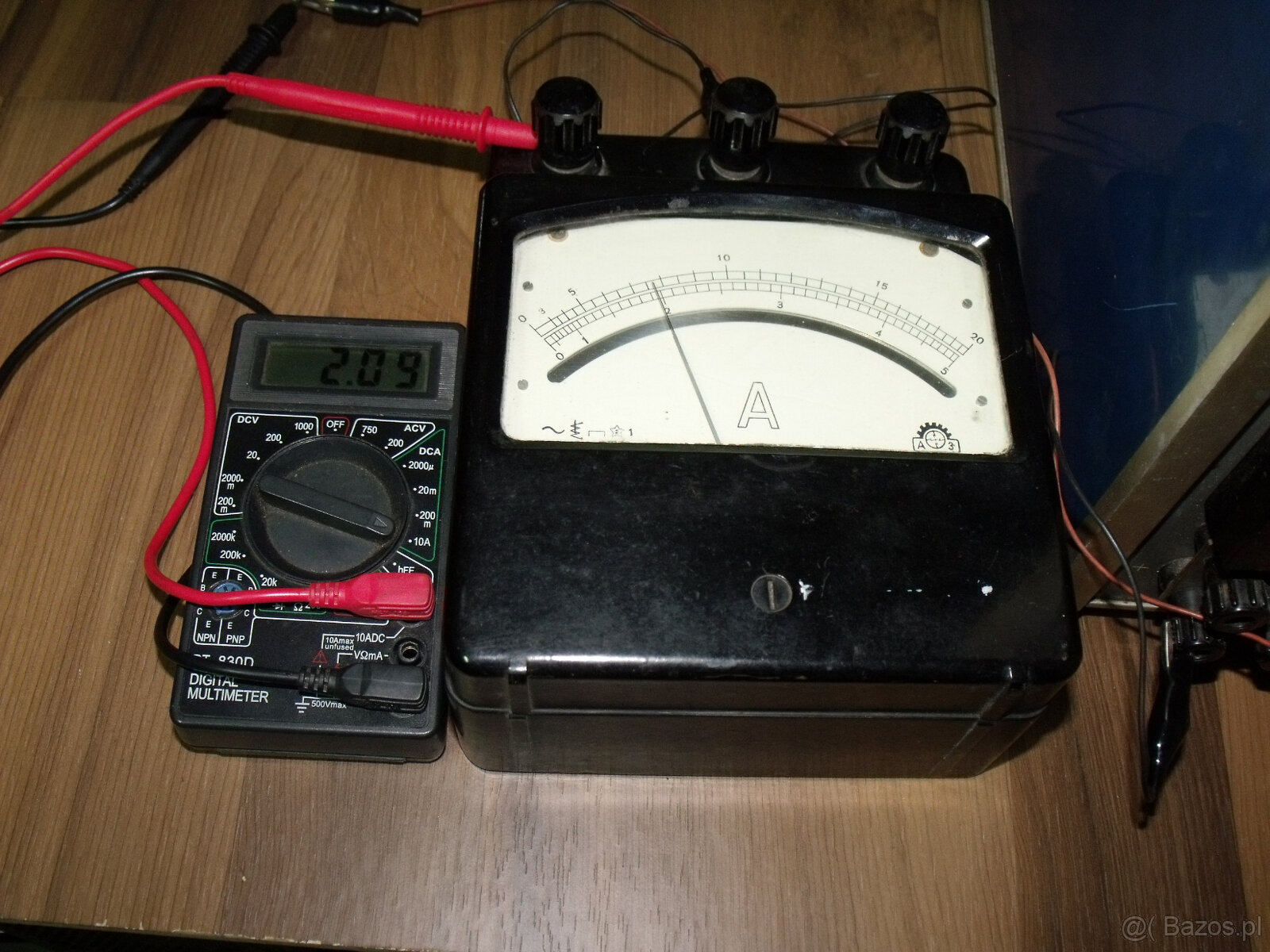 Analogowy Amperomierz TLEM 20A - 2