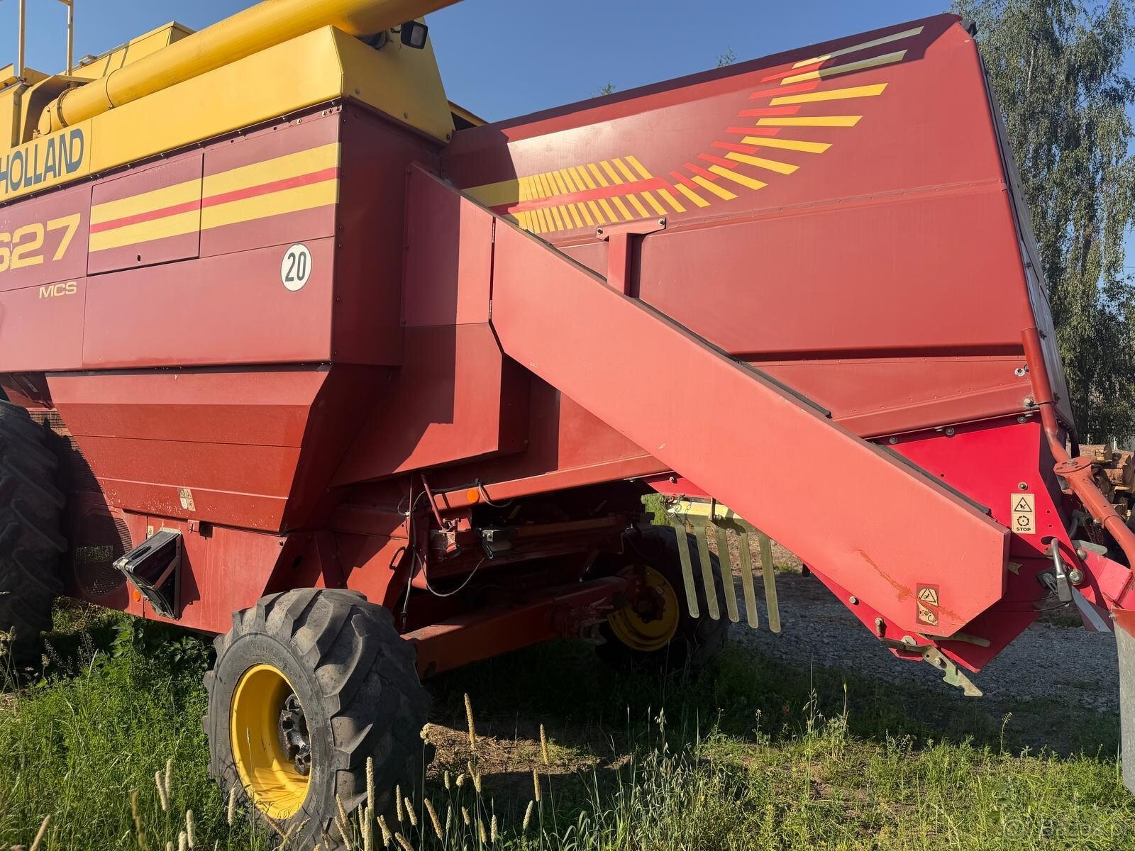Kombajn zbożowy Laverda 627 (New Holland) heder 6m w pełni s - 2