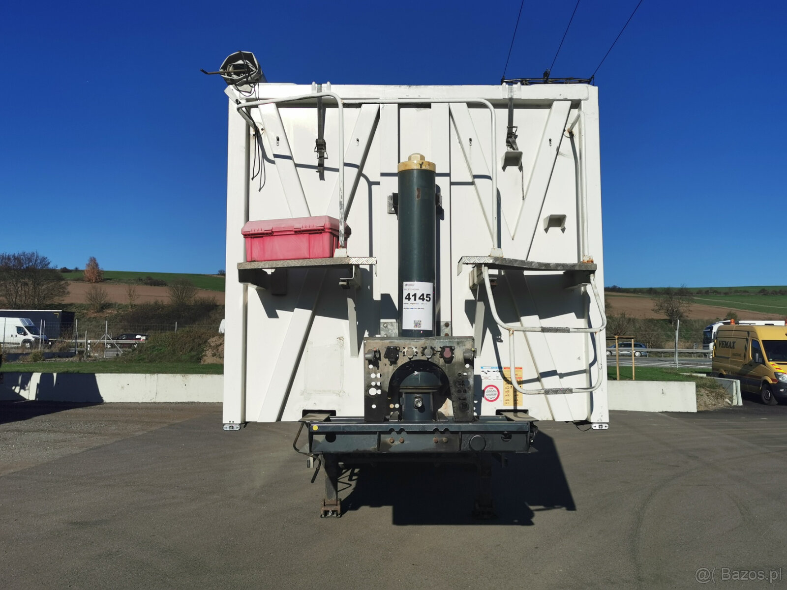 Sprzedam naczepę wywrotkę BODEX KIS3WA o pojemności 55 m3 - 2