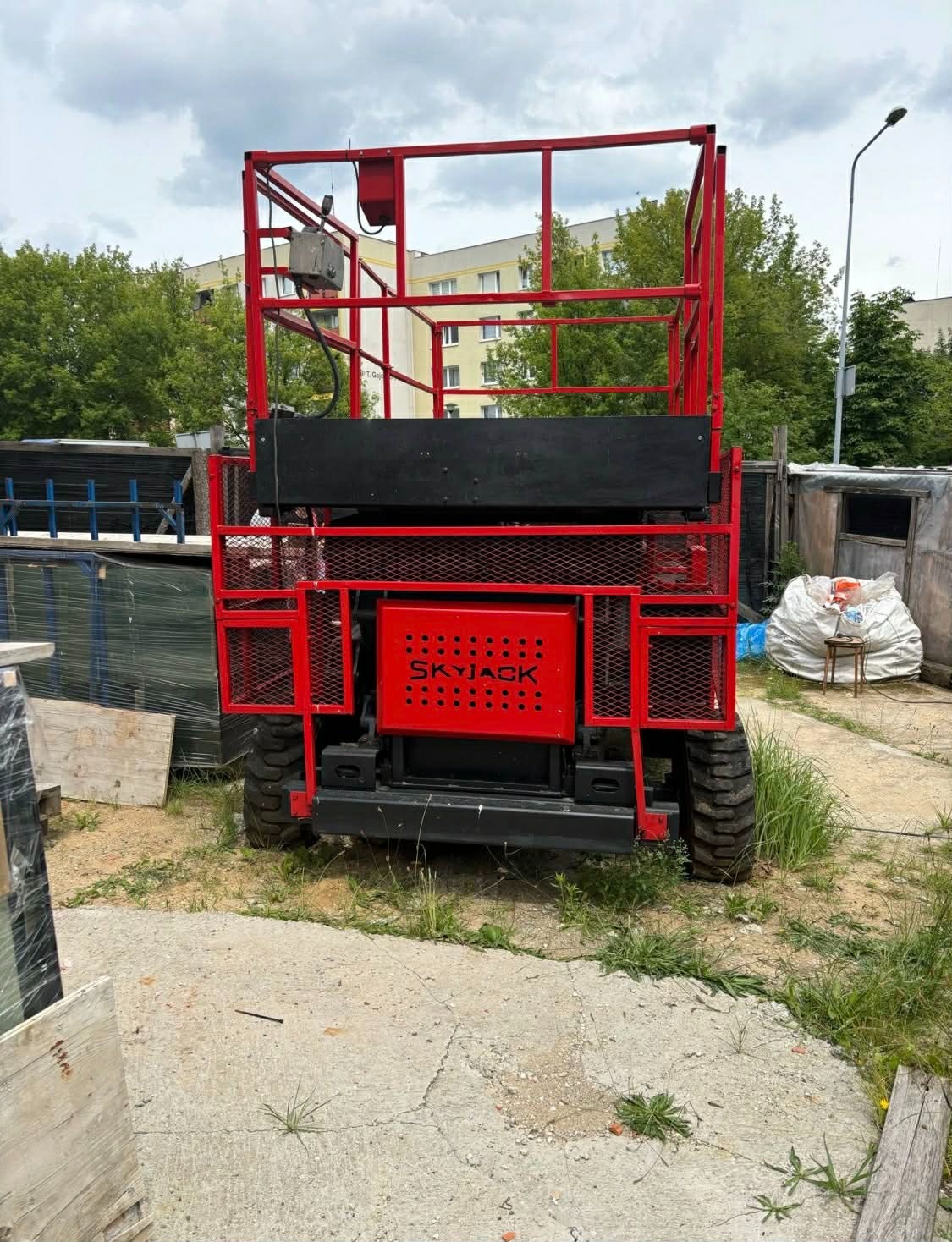 sprzedam podnośnik nożycowy - 2