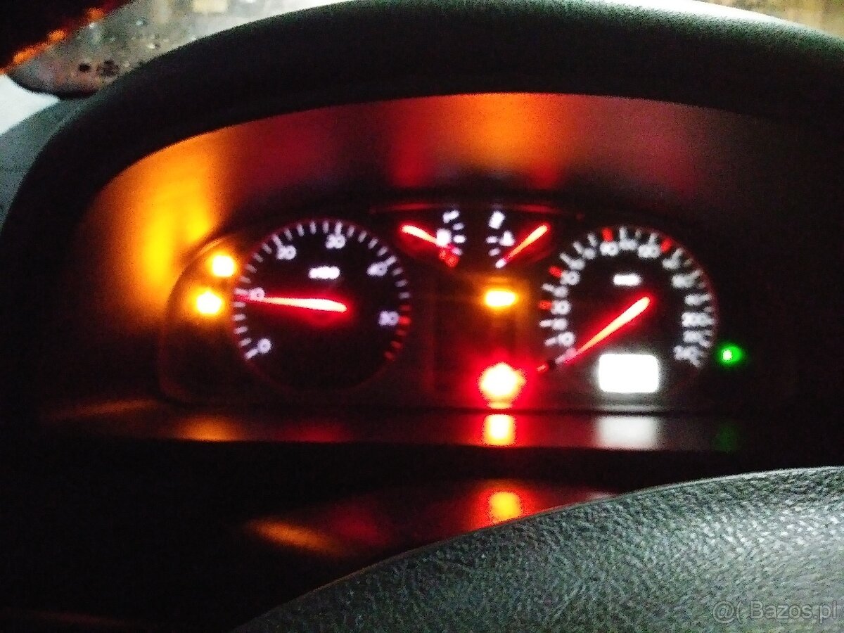 Licznik renault laguna ll kombi 1.9 DCI - 2