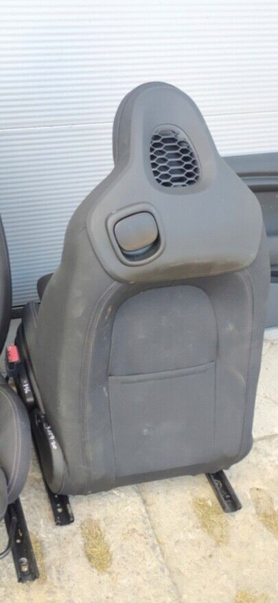 Mini Cooper John Cooper Works F56 Fotele z alcantary - 2