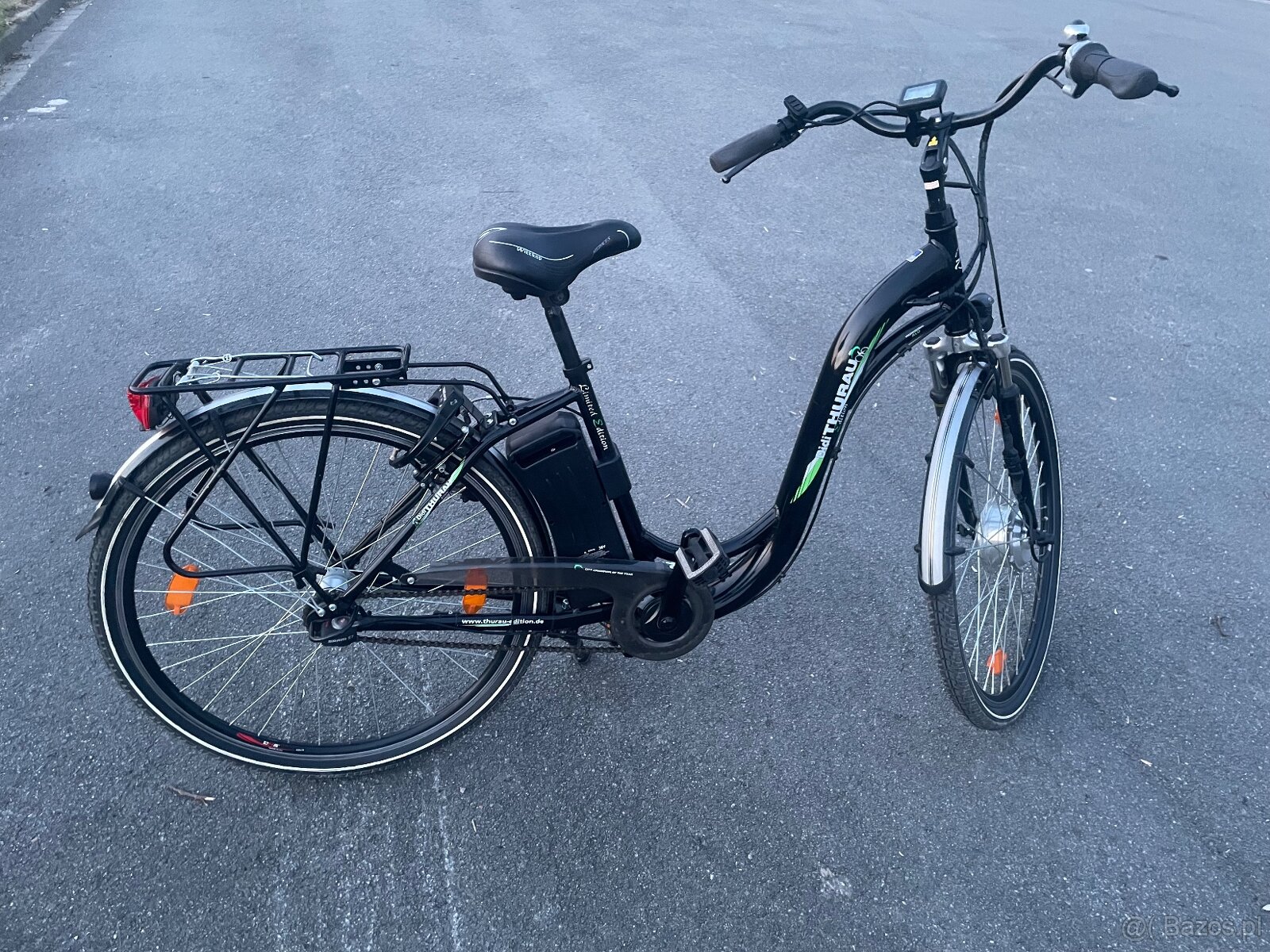 Rower powystawowy elektryczny jak nowy bateria 36v kola 28 - 2