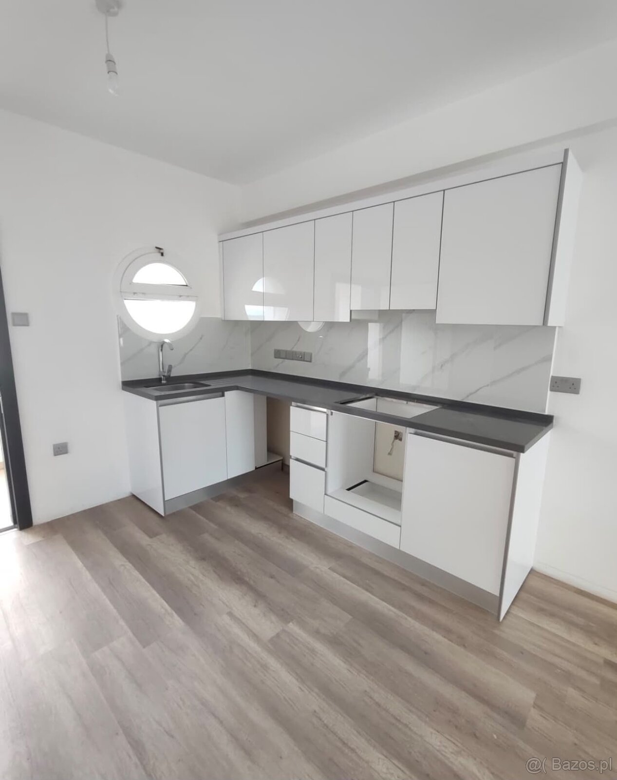Gotowe studio – 46 m² + balkon, 600 m od morza - 2