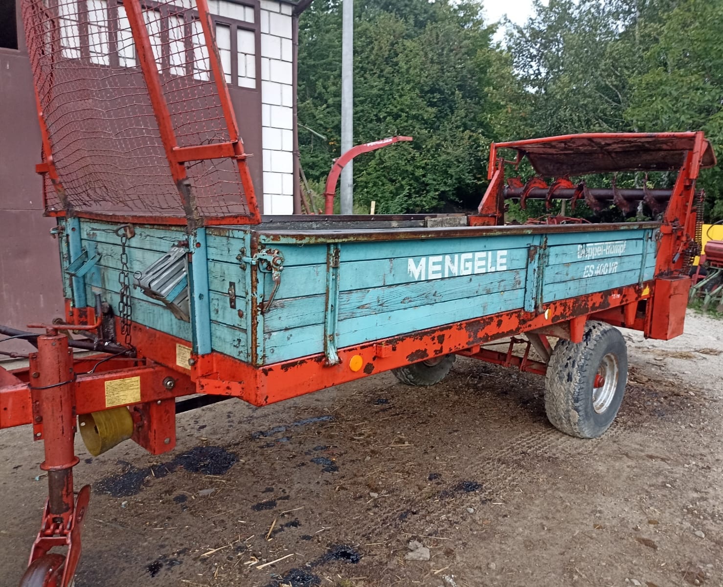 Rozrzutnik obornika Mengele Doppel-Trumpf ES 400 VR - 2