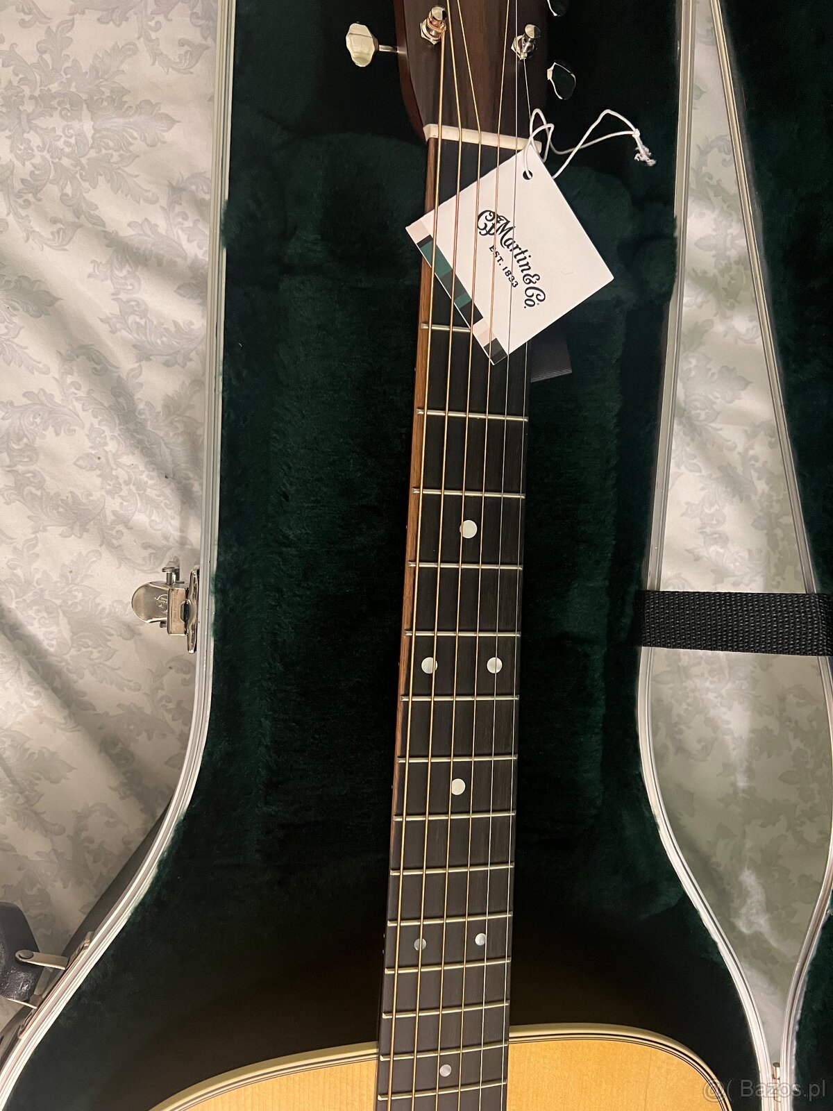 Martin D28. - 2