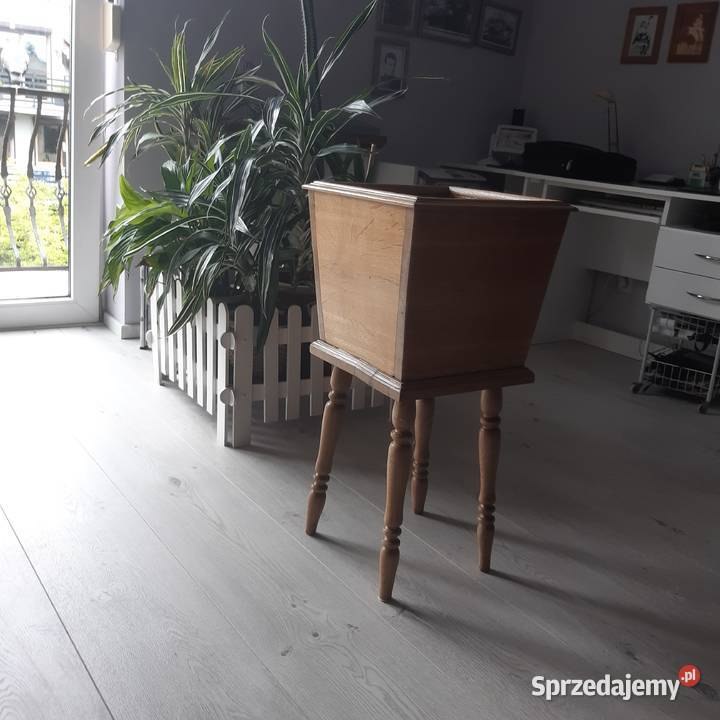 Stojak na kwiaty - 2