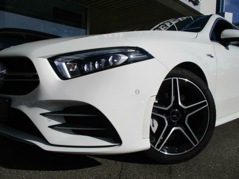 Mercedes-Benz A 35 AMG 4M Pano,Ambi-Bel.,Navi,Multibeam - 2