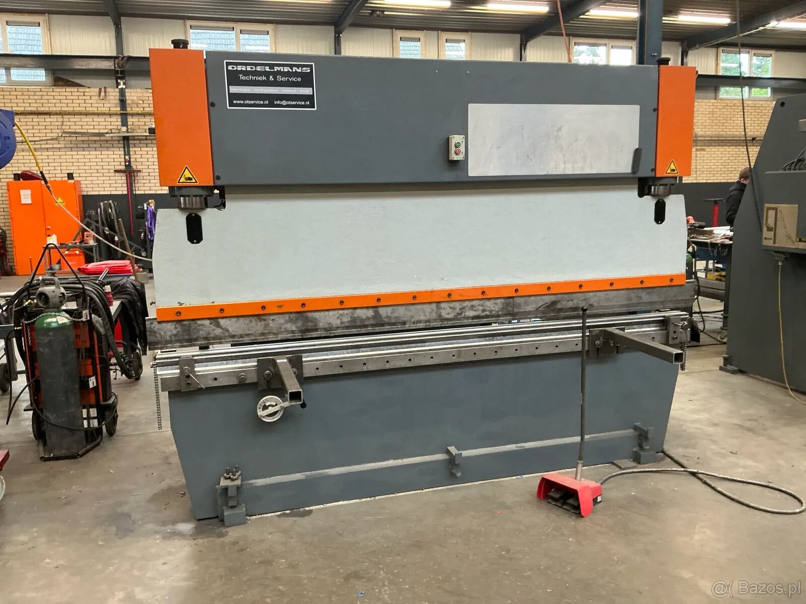 Hydrauliczna prasa krawędziowa CNC 70 t,gięcia 2500 mm,7 osi - 2