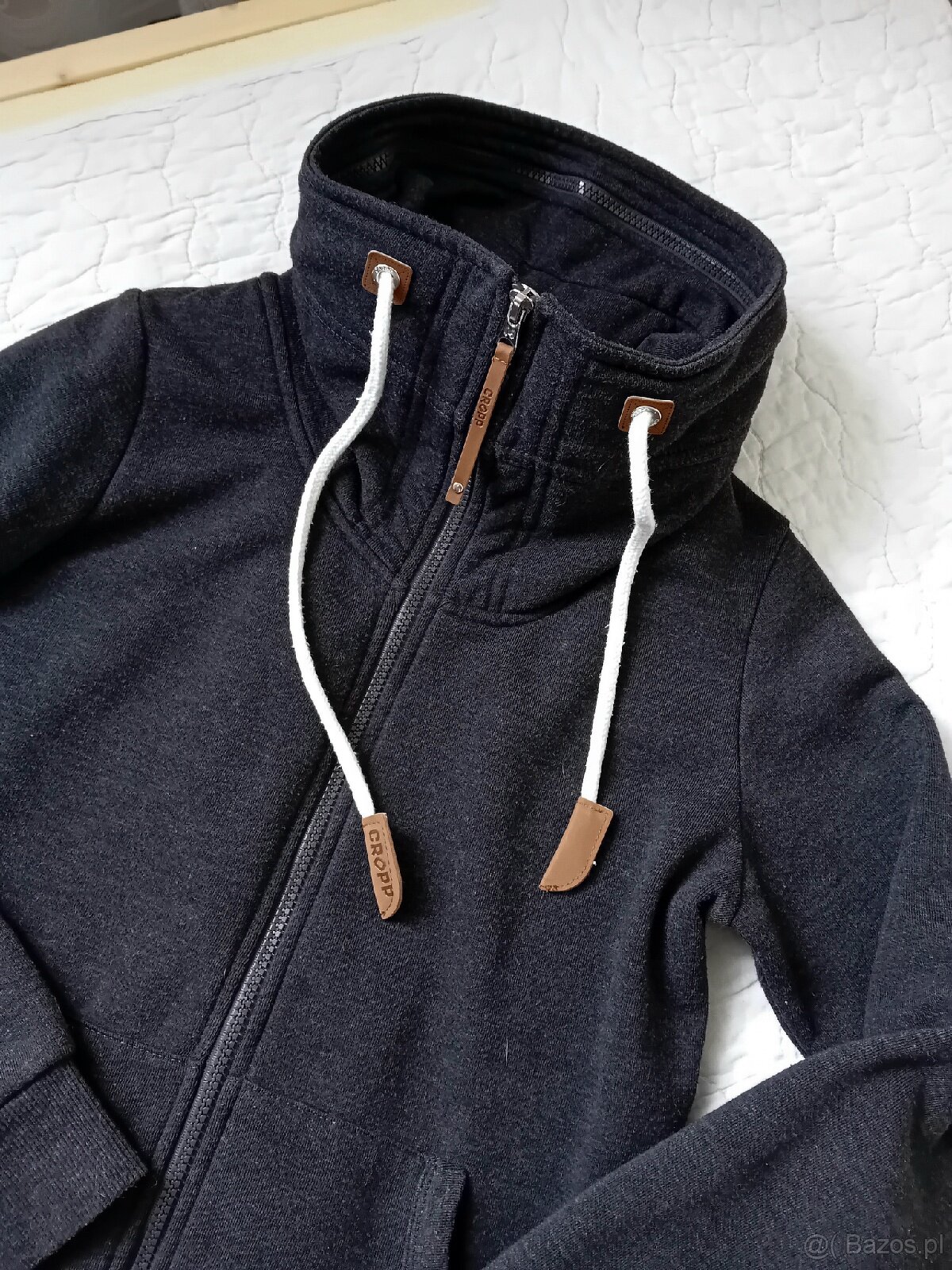 Ciepła bluza z kapturem - 2