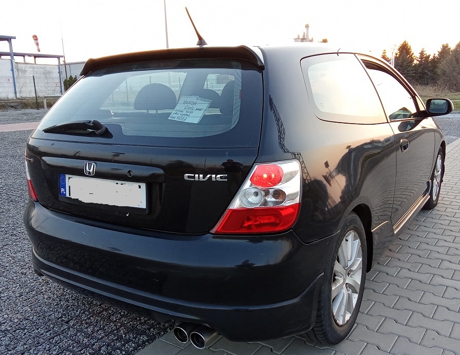 Honda Civic 2005 rok 1.4 benz - 2