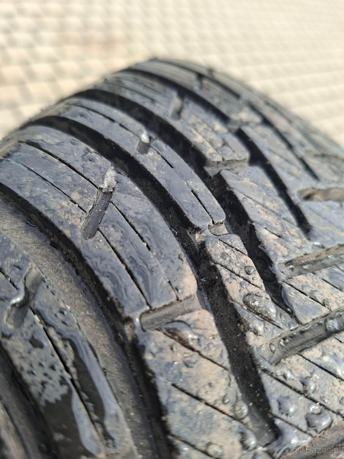 Opony 195/65/15 r KLEBER QUADRAXER 2 ROK 2020 BIEŻNIK OK 9 M - 2